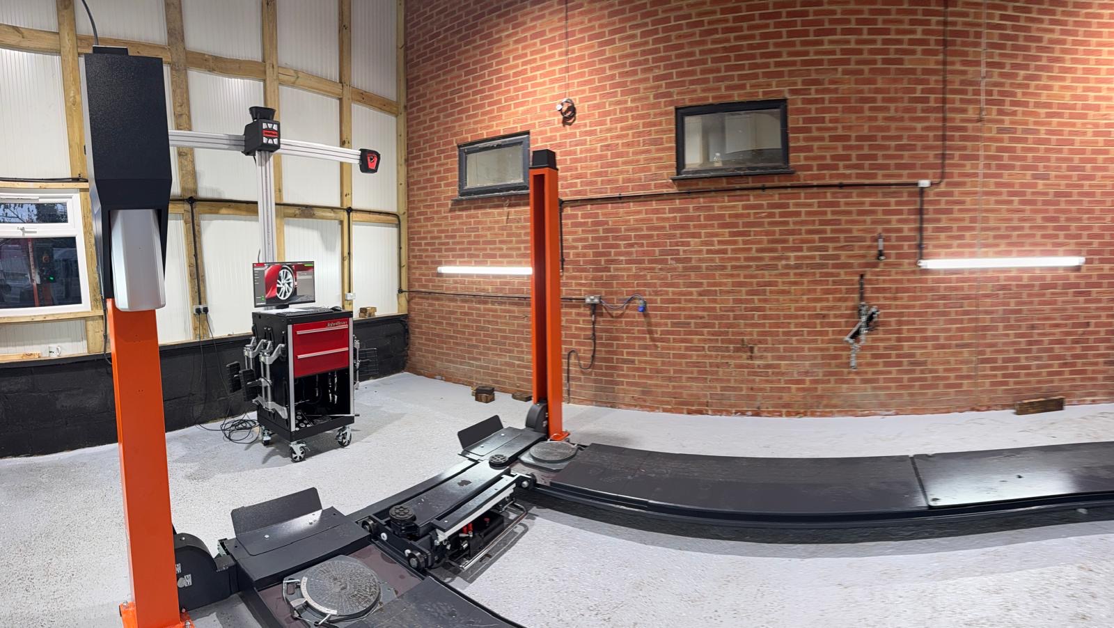 Laser alignment ramp